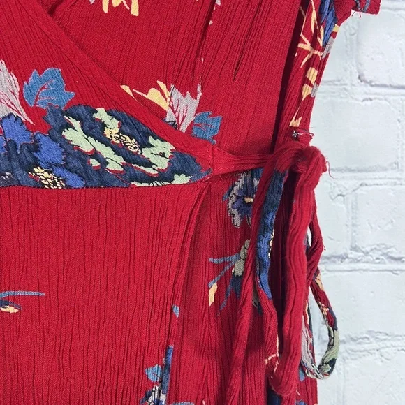 Patrons of Peace floral wrap dress - Picture 5 of 12